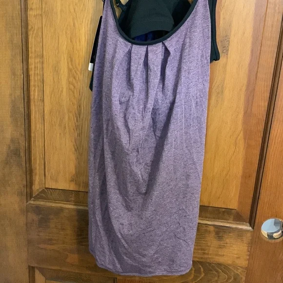 NWT Carrie Underwood workout tank - Picture 4 of 4